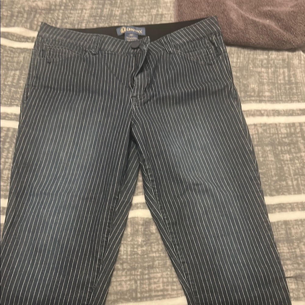 Democracy Black and White Striped Ankle Pants